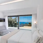 Ouranos - Luxurius Modern Pool, Close To The Villa